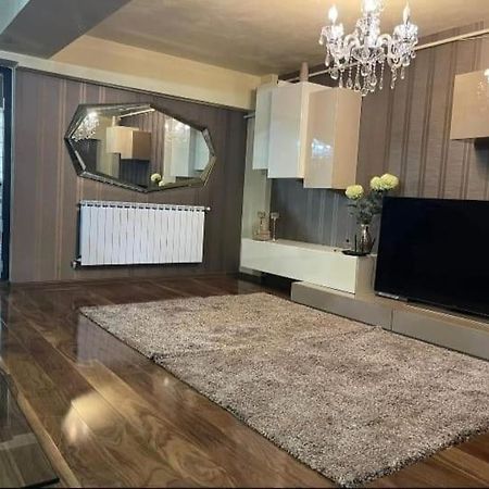 Apartament Lux Ultracentral Κραϊόβα Εξωτερικό φωτογραφία