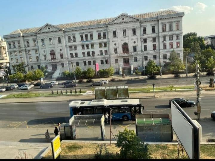 Apartament Lux Ultracentral Κραϊόβα Εξωτερικό φωτογραφία