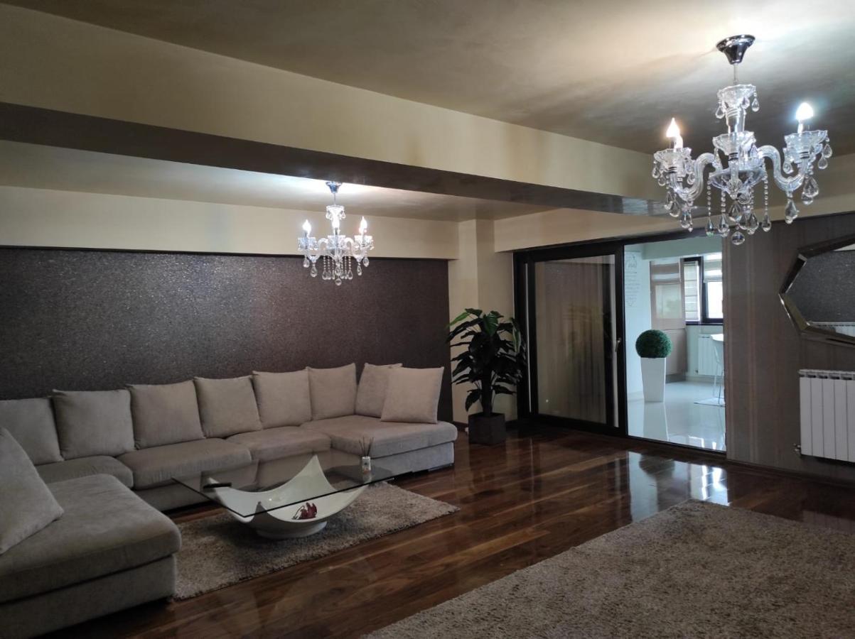 Apartament Lux Ultracentral Κραϊόβα Εξωτερικό φωτογραφία
